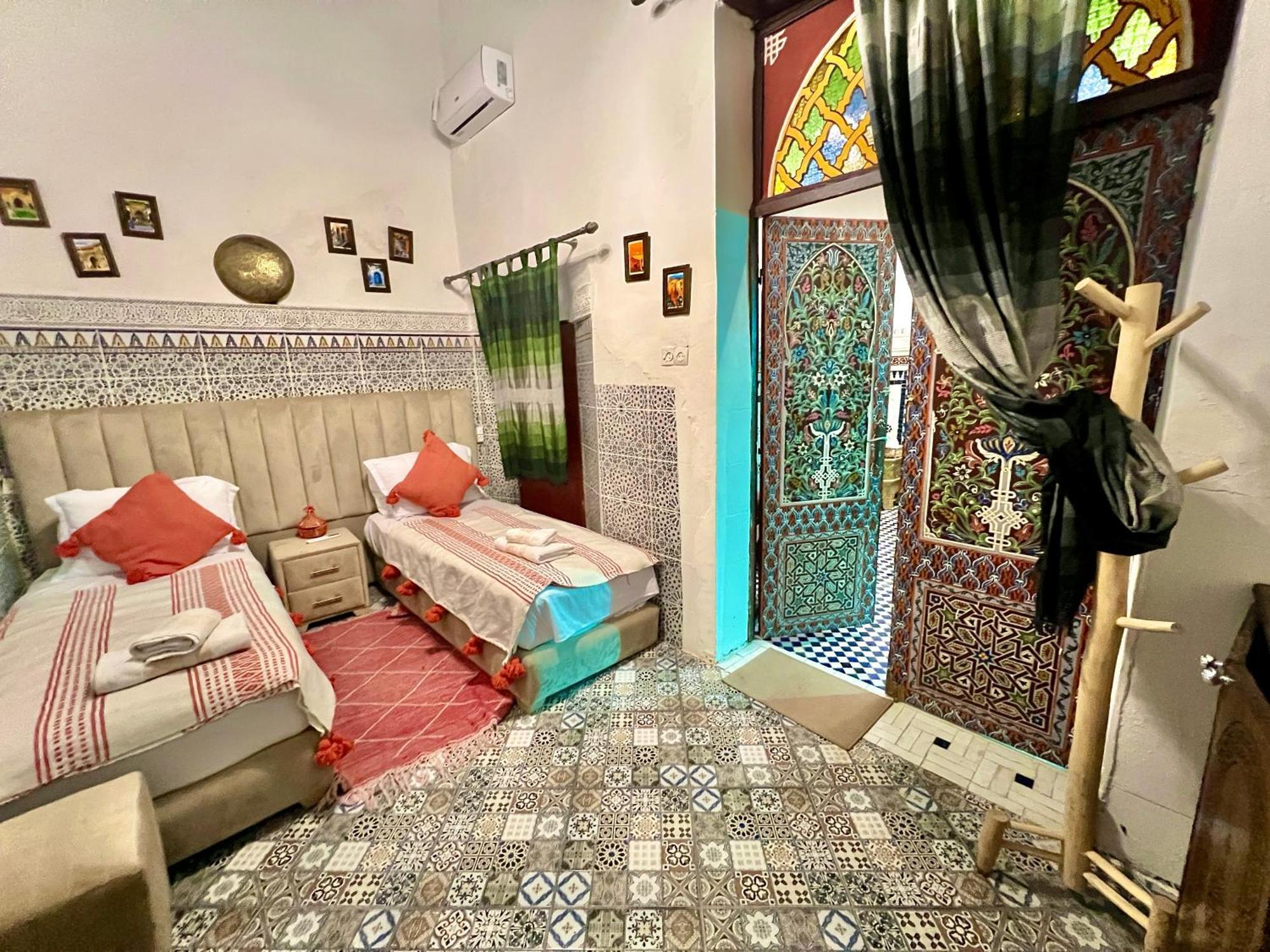 Riad Fes Lile Bagian luar foto